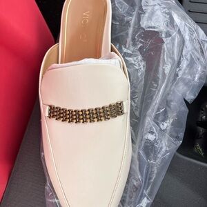 Women's Cream Loafers